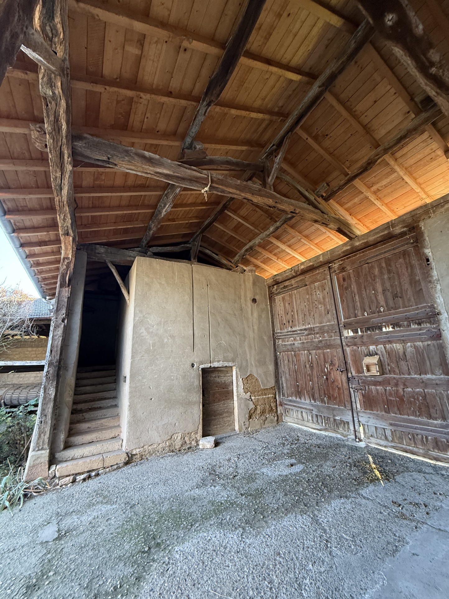 Corps de ferme à rénover et ses dépendances — photo 8