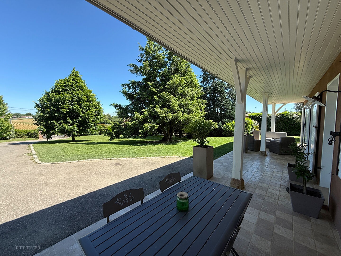 Maison plain pied 130 sur terrain 2.710 m2 avec piscine, garage et dépendance — photo 4