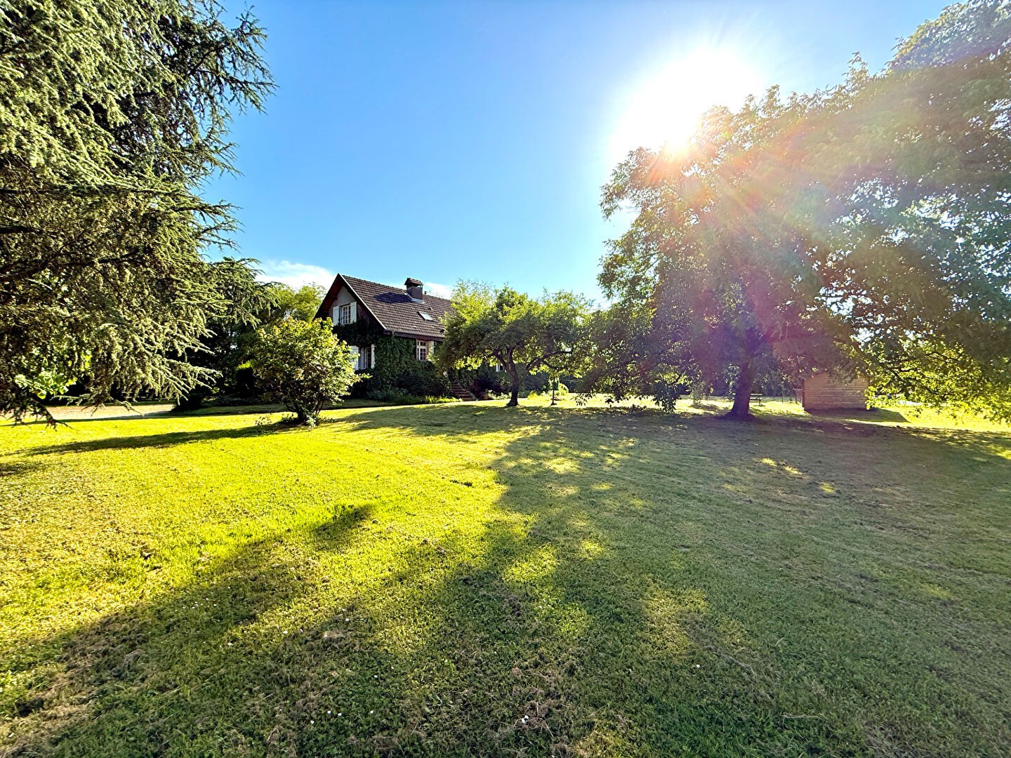 GRANDE MAISON FAMILIALE EN PLEINE NATURE — photo 18