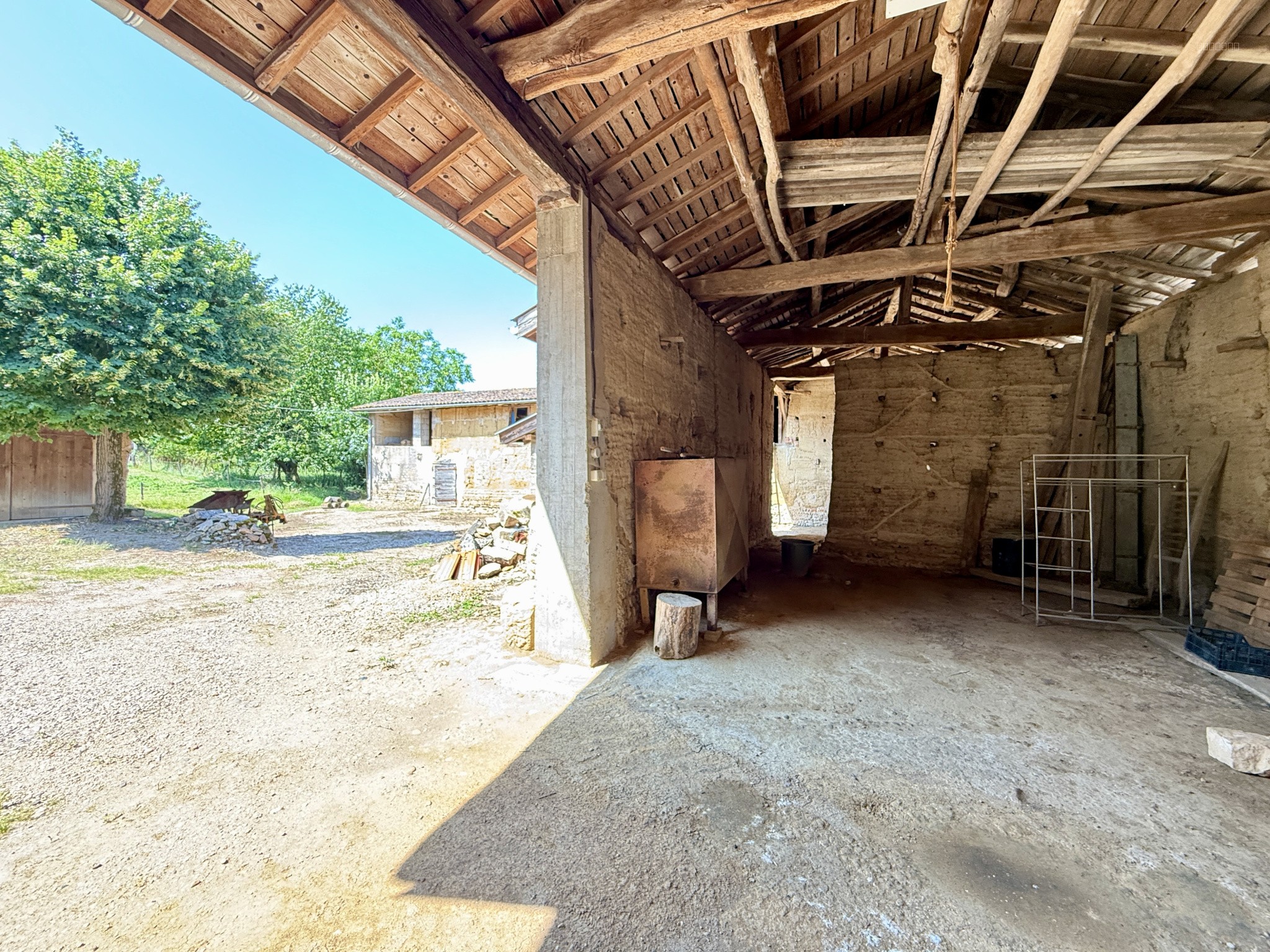 GRAND CORP DE FERME a LURCY — photo 9