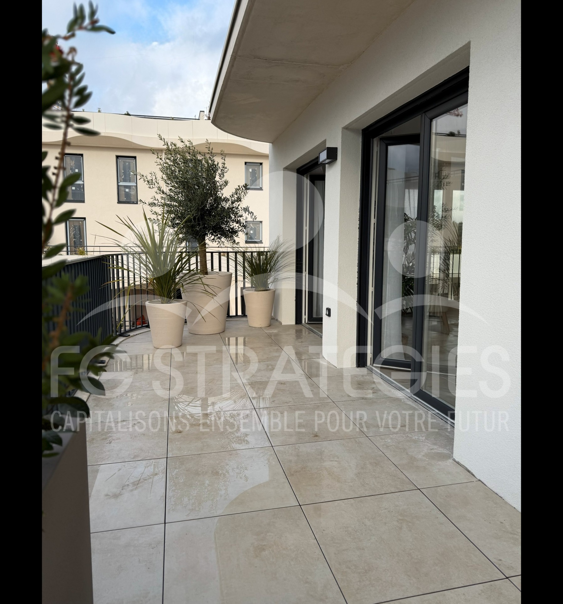 Duplex T5 d’exception avec solarium   MONTPELLIER Cité Créative/EAI/Montcalm — photo 7