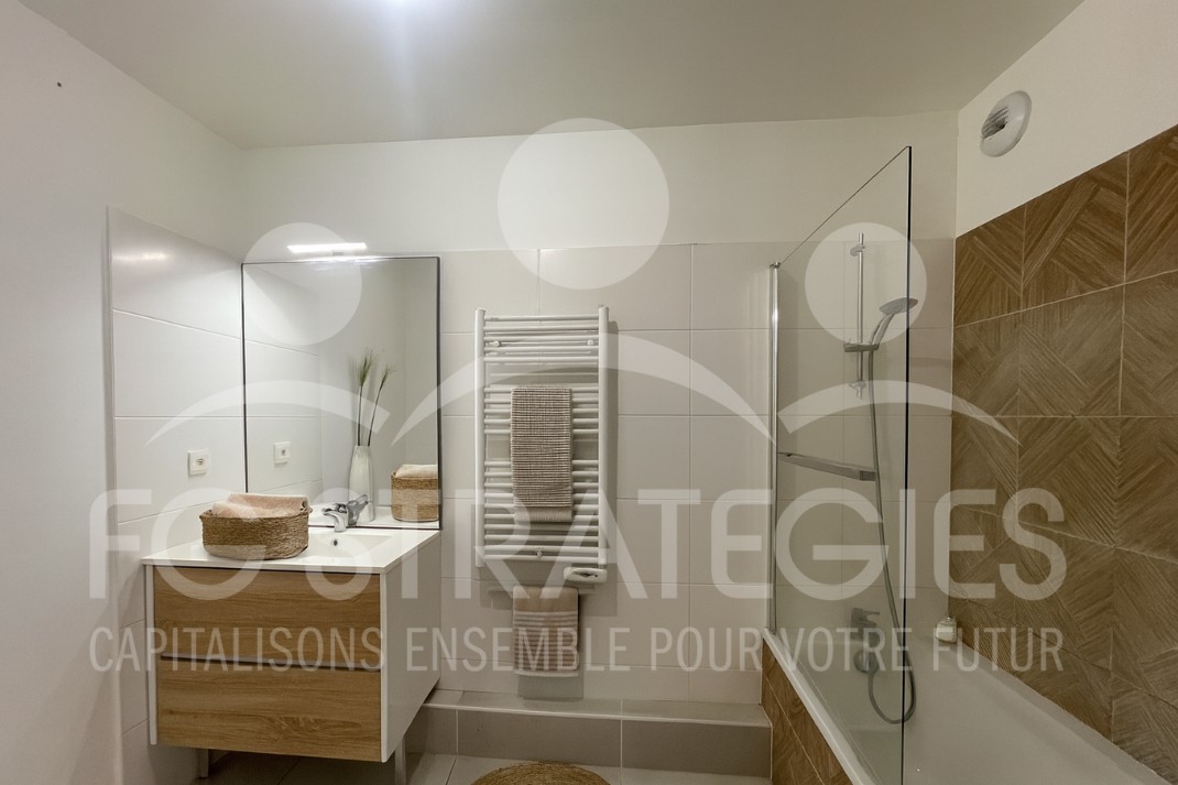 ✨ T3 contemporain avec terrasse et parking   Quartier Aiguerelles / Nouvelle Mairie — photo 11