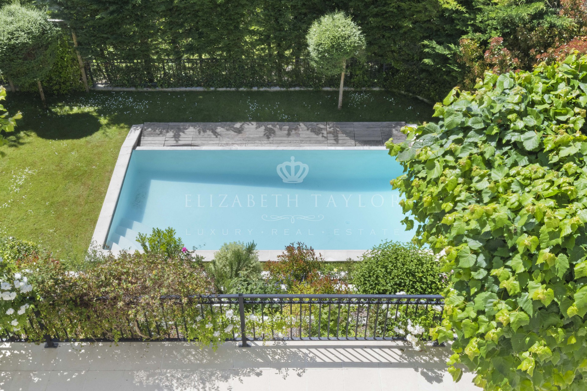 HOTEL PARTICULIER D'EXCEPTION A SAINT GERMAIN-EN-LAYE — photo 17