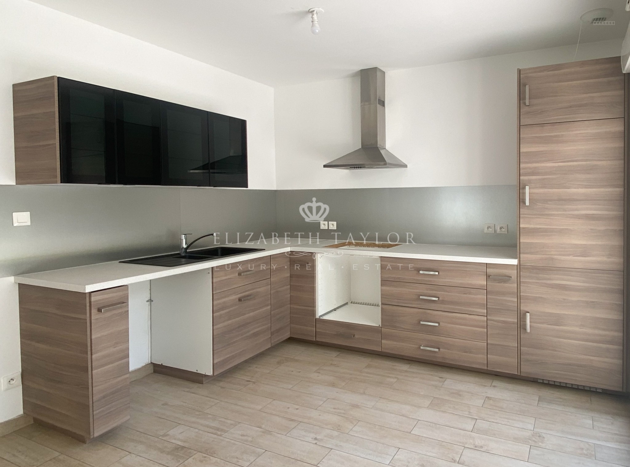 MAISON FAMILIALLE -166M2 - 6 PIECES - L'ETANG-LA-VILLE - 8 MINUTES  A PIED T13 (TRAM) — photo 3