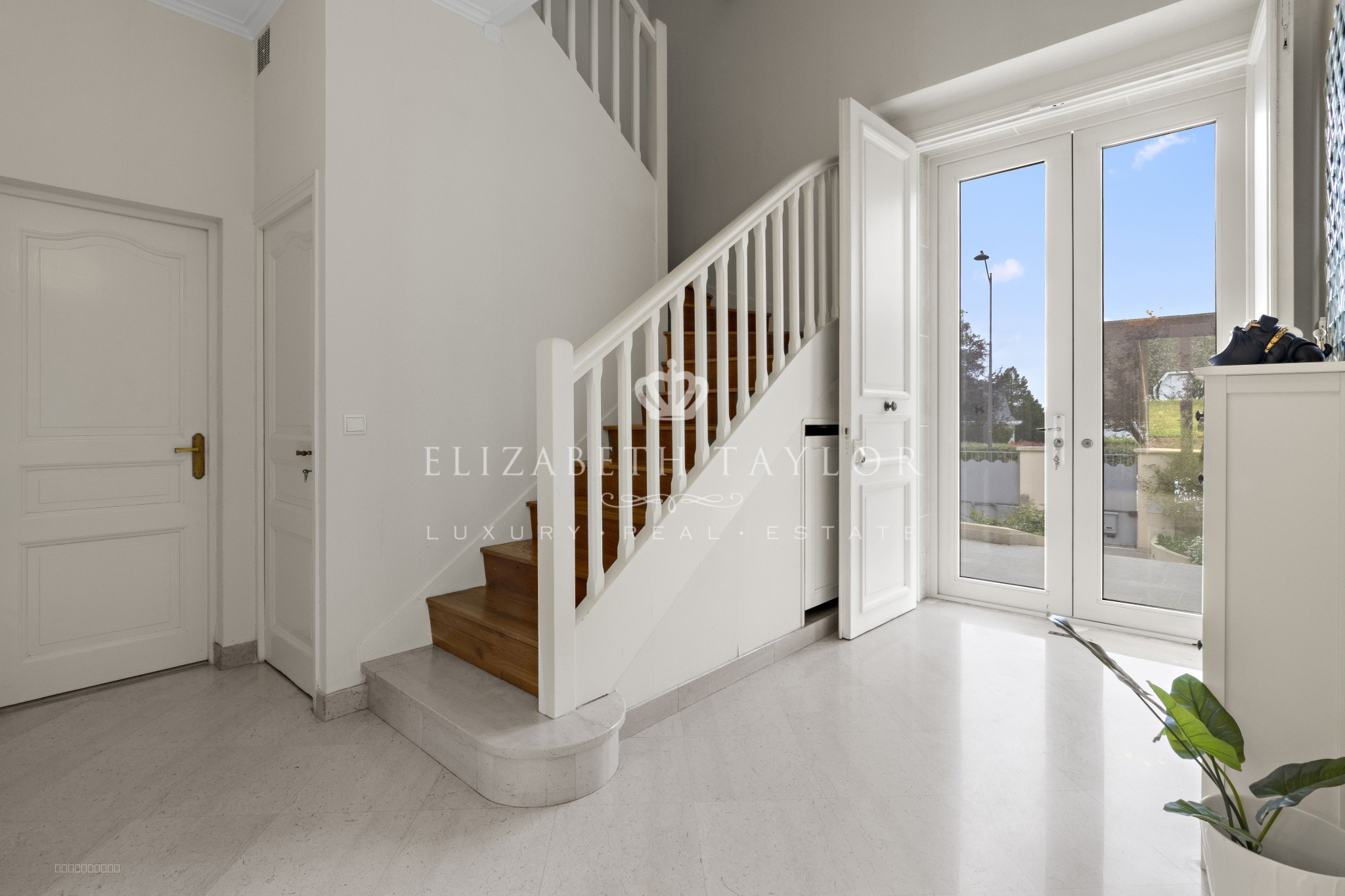 MAISON MANSART FAMILIALE - RUEIL MALMAISON PROCHE LYCEE DANIELOU ET PASSY BUZENVAL — photo 14