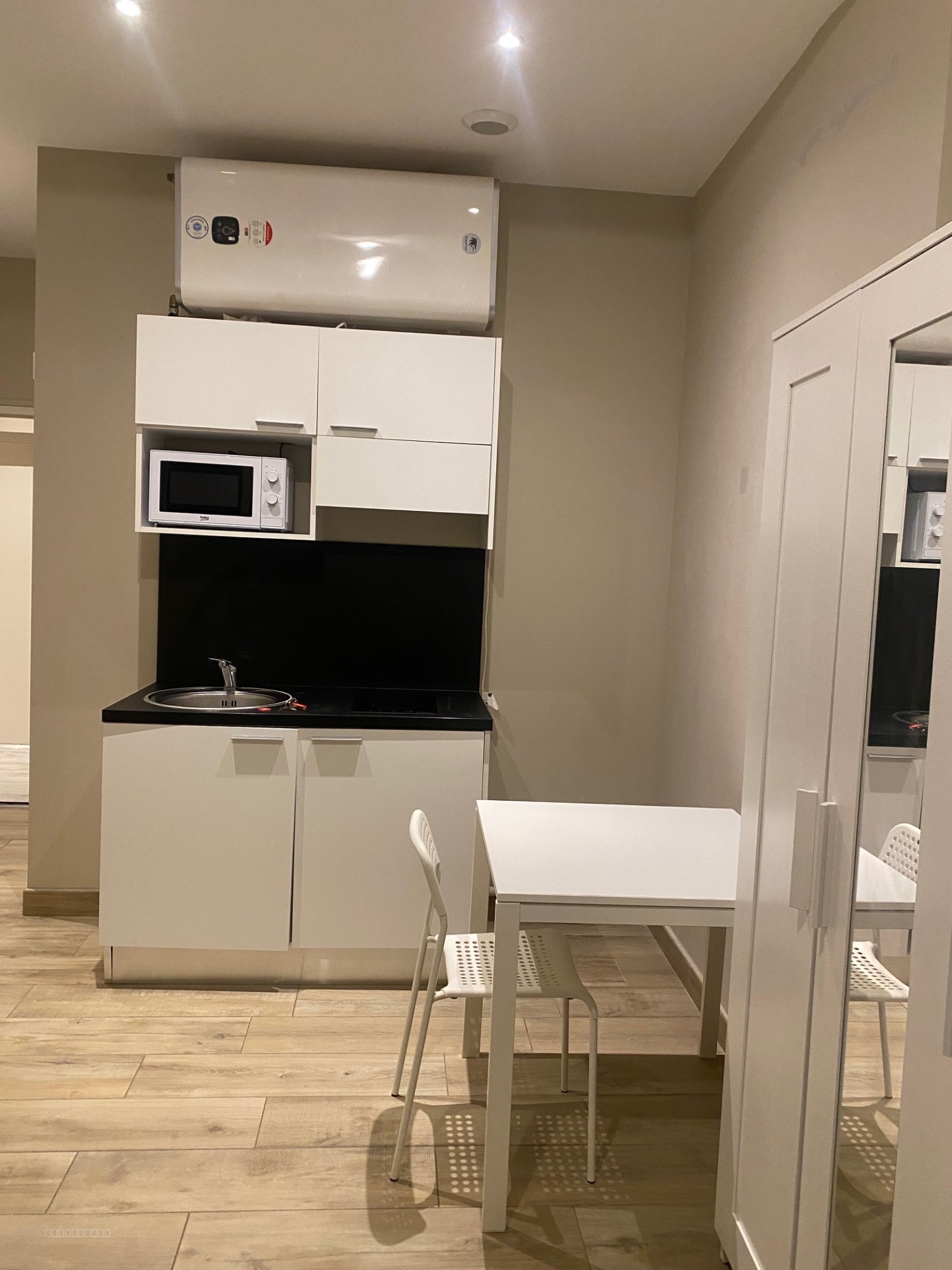 Studio meublé - Rue  Paul Bert 69003 LYON — photo 2