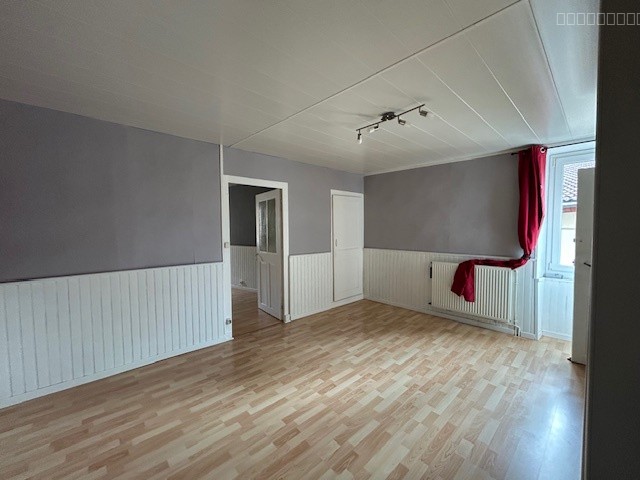 Maison à vendre à Annonay avec garage et cour intérieure — photo 11
