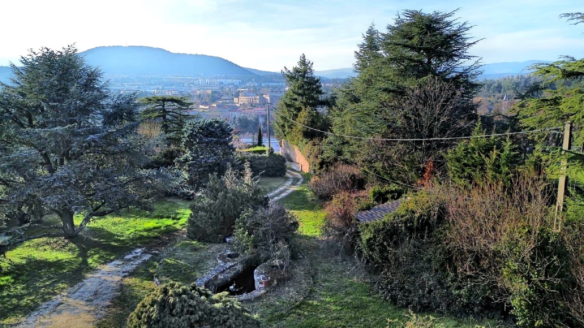 Villa d'Architecte des Années 70 : Un Bien RARE au Potentiel Exceptionnel — photo 3