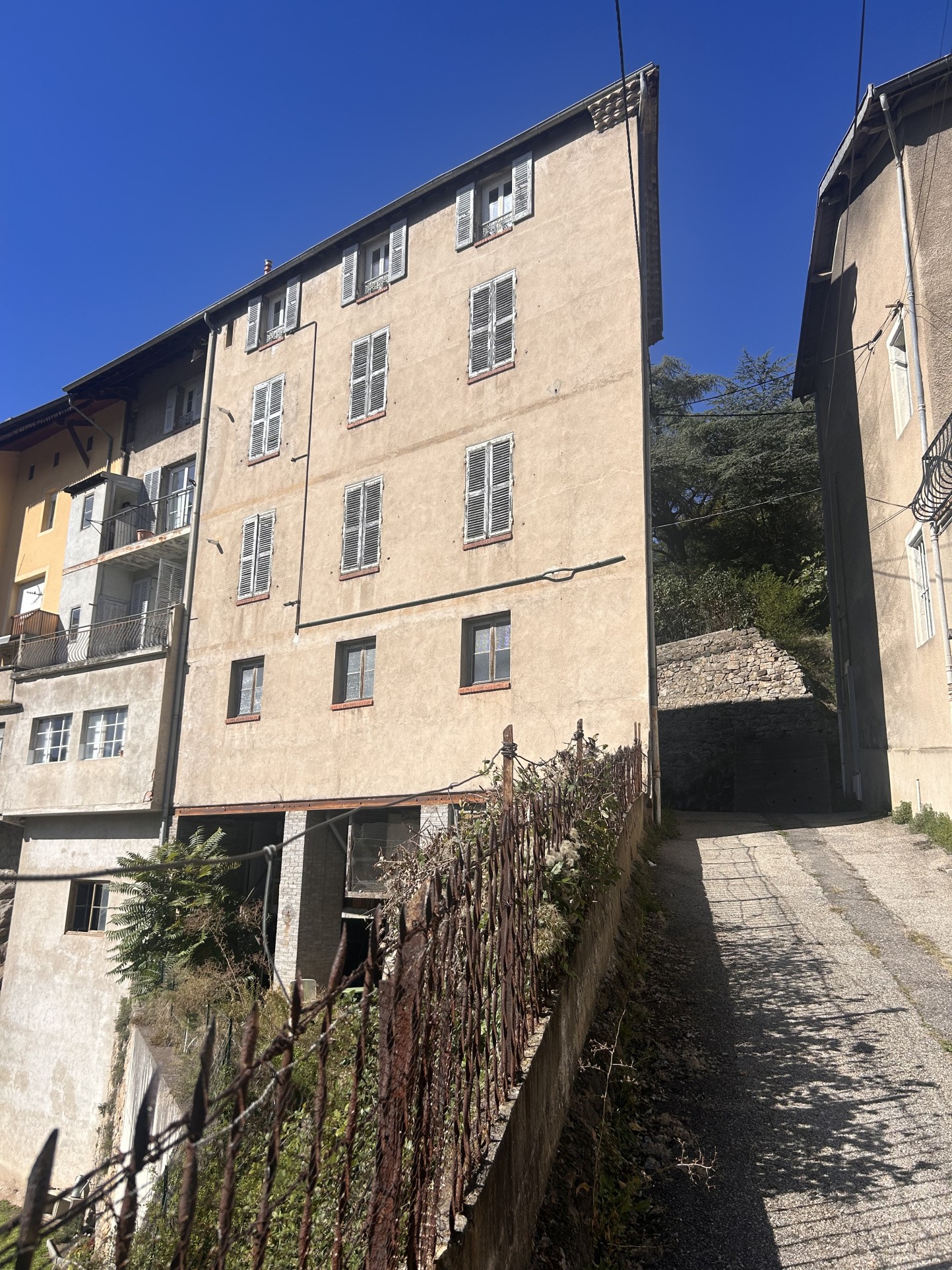 Immeuble à vendre   Annonay secteur hôpital / école d’infirmière — photo 2