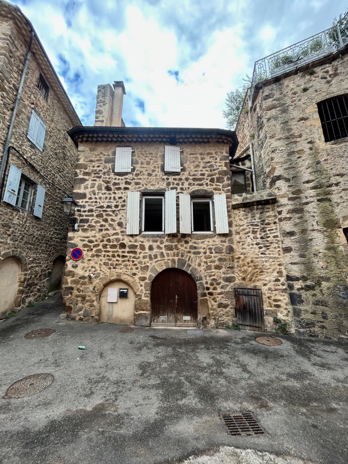 Maison de ville en pierres   68 m2   Quartier historique d’Annonay — photo 2