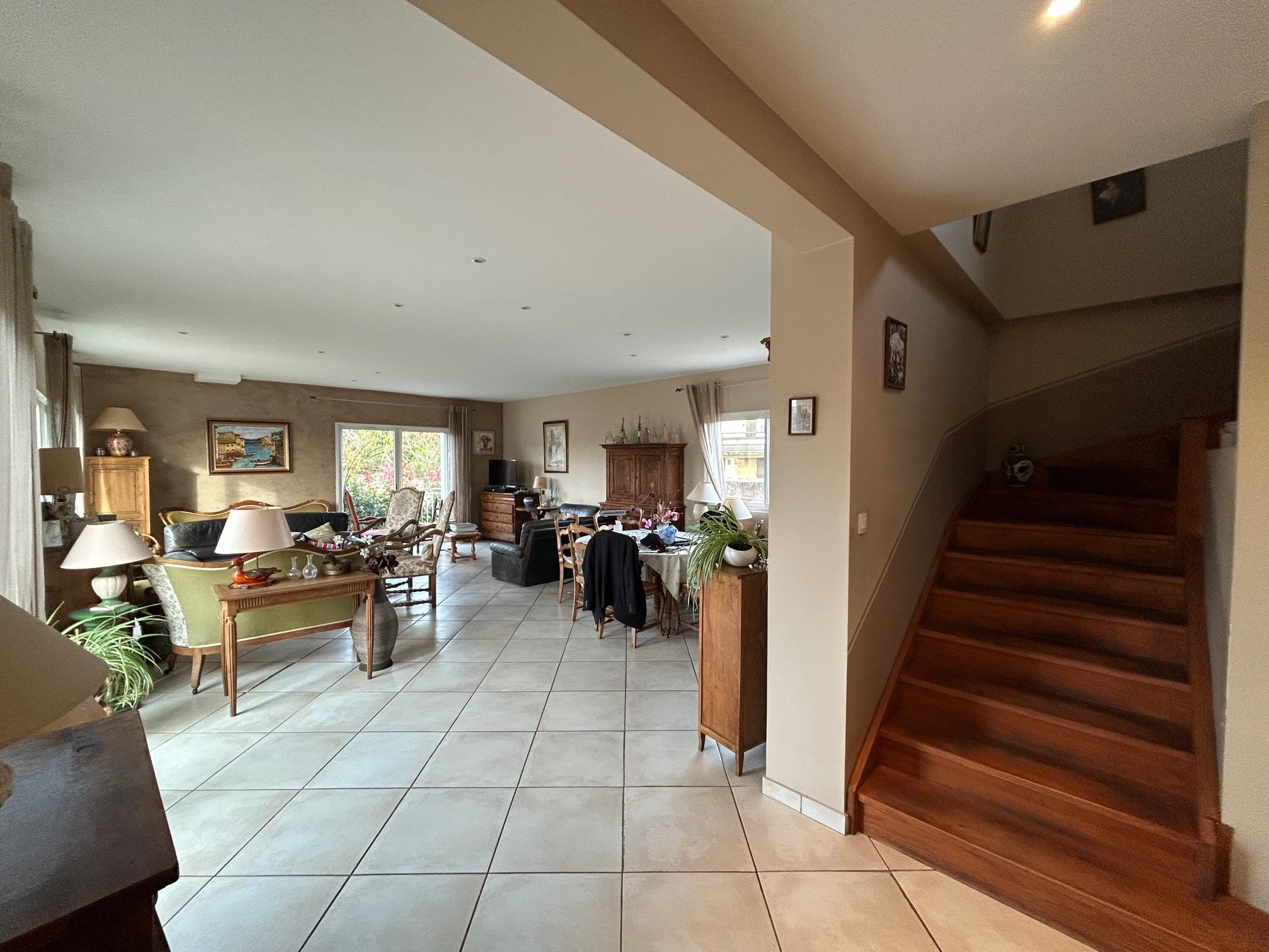 Belle maison familiale à vendre à ANNONAY sur sous/sol complet avec terrain attenant — photo 9