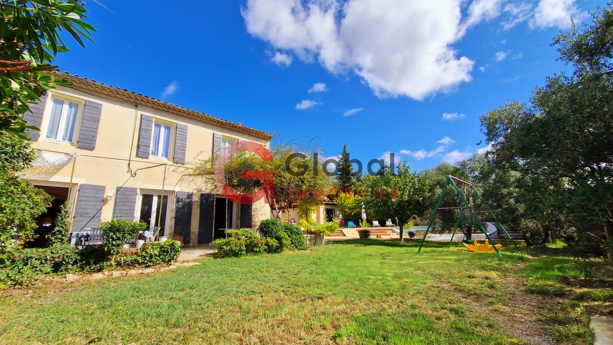 Propriété exceptionnelle de 350m2 avec piscine et dépendances | Lançon 13680 — photo 6
