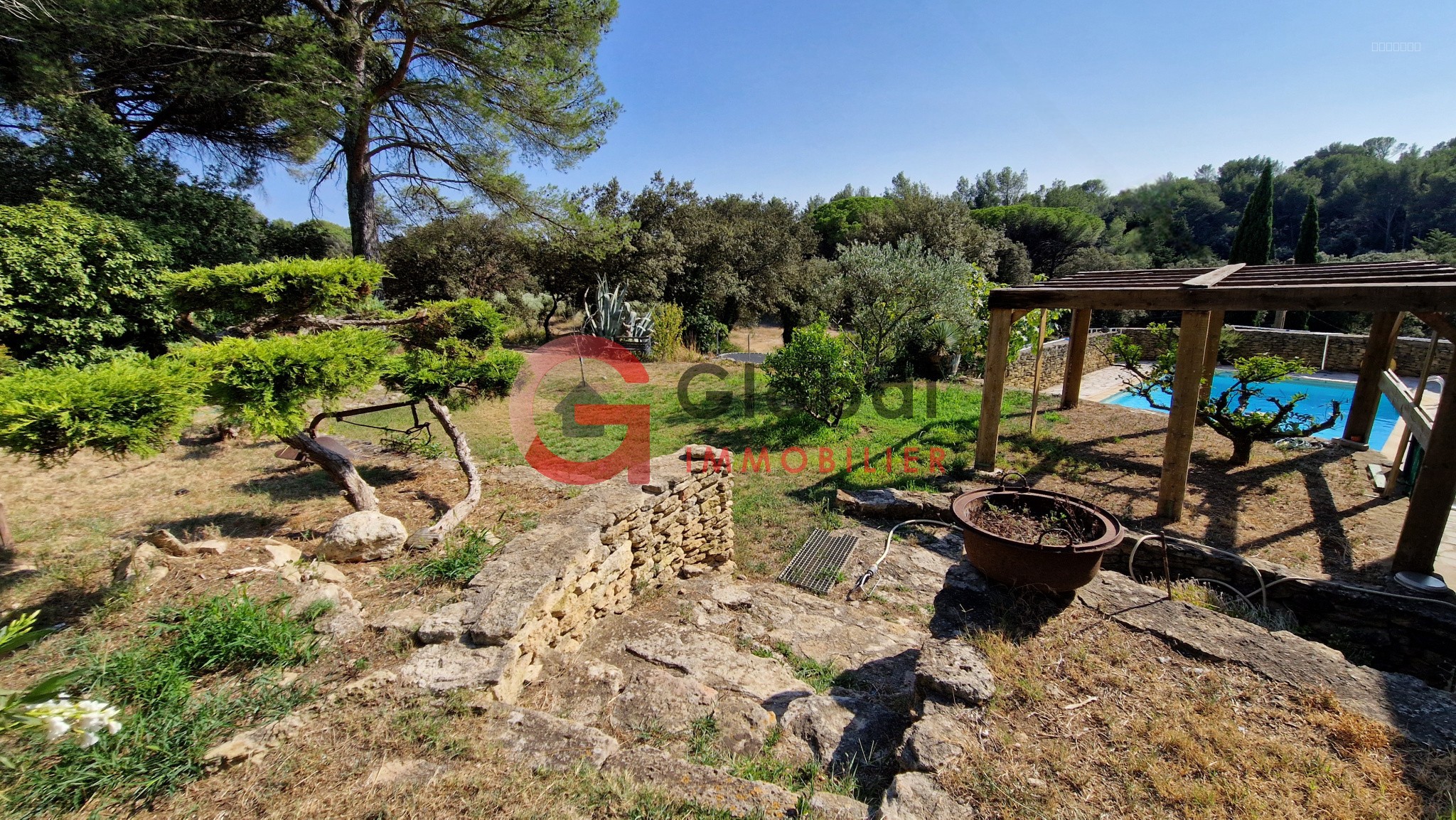 Propriété de 220m2 avec piscine — photo 13