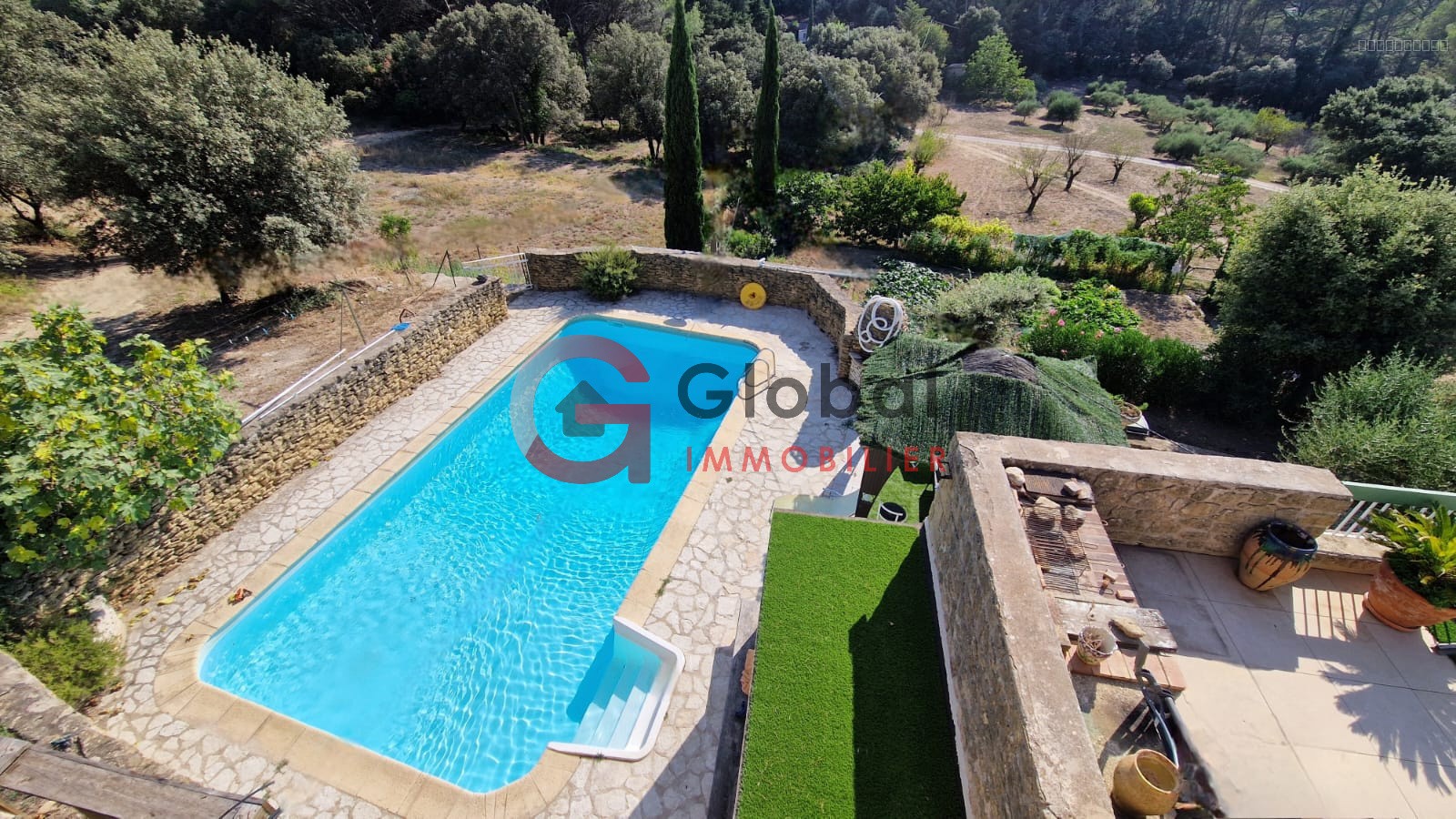 Propriété de 220m2 avec piscine — photo 3
