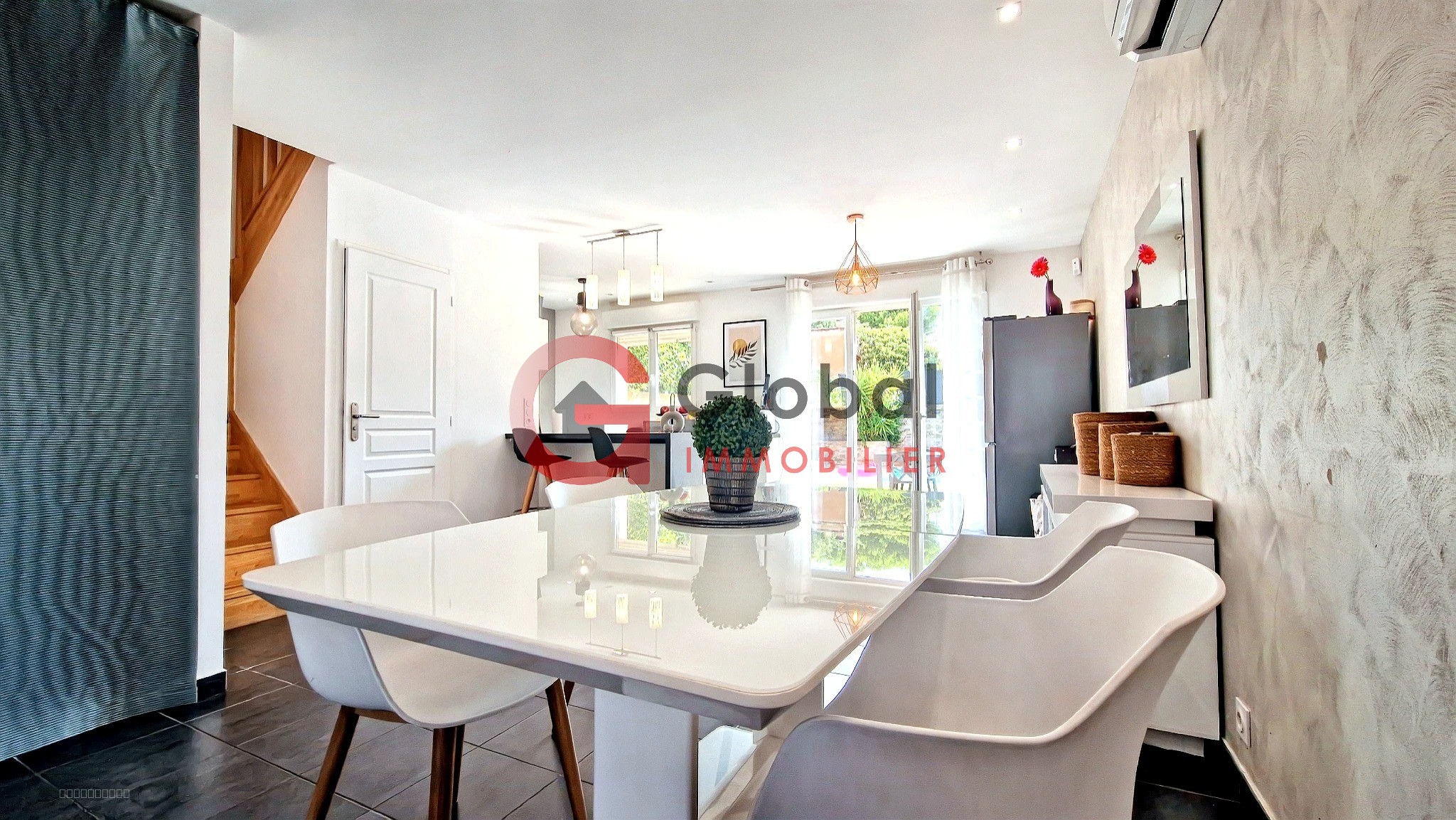 Maison 5 pièces avec piscine et jardin — photo 4