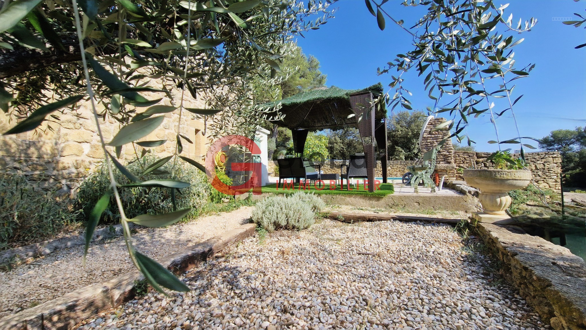 Propriété de 220m2 avec piscine — photo 11
