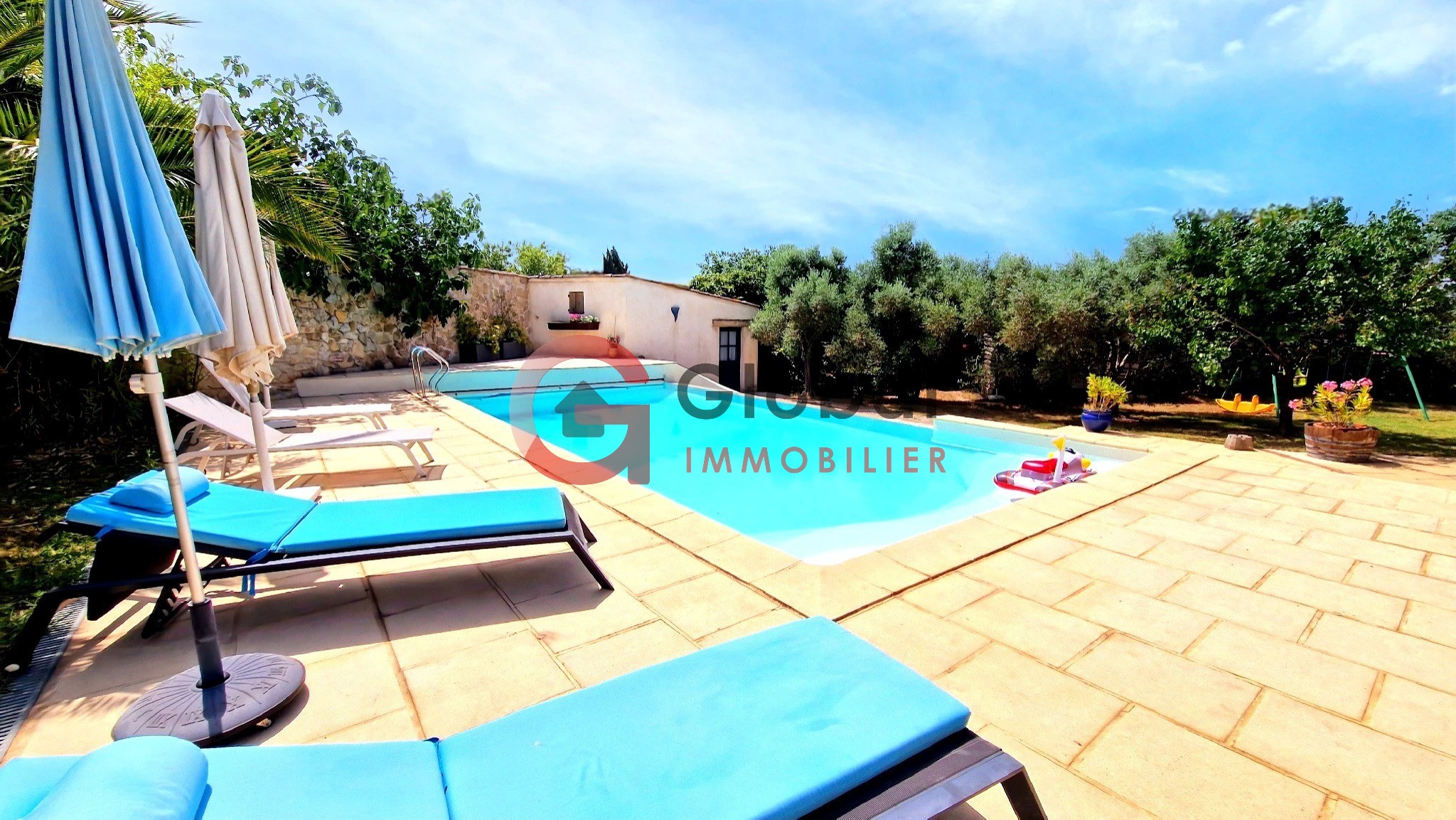 Propriété exceptionnelle de 350m2 avec piscine et dépendances | Lançon 13680 — photo 3