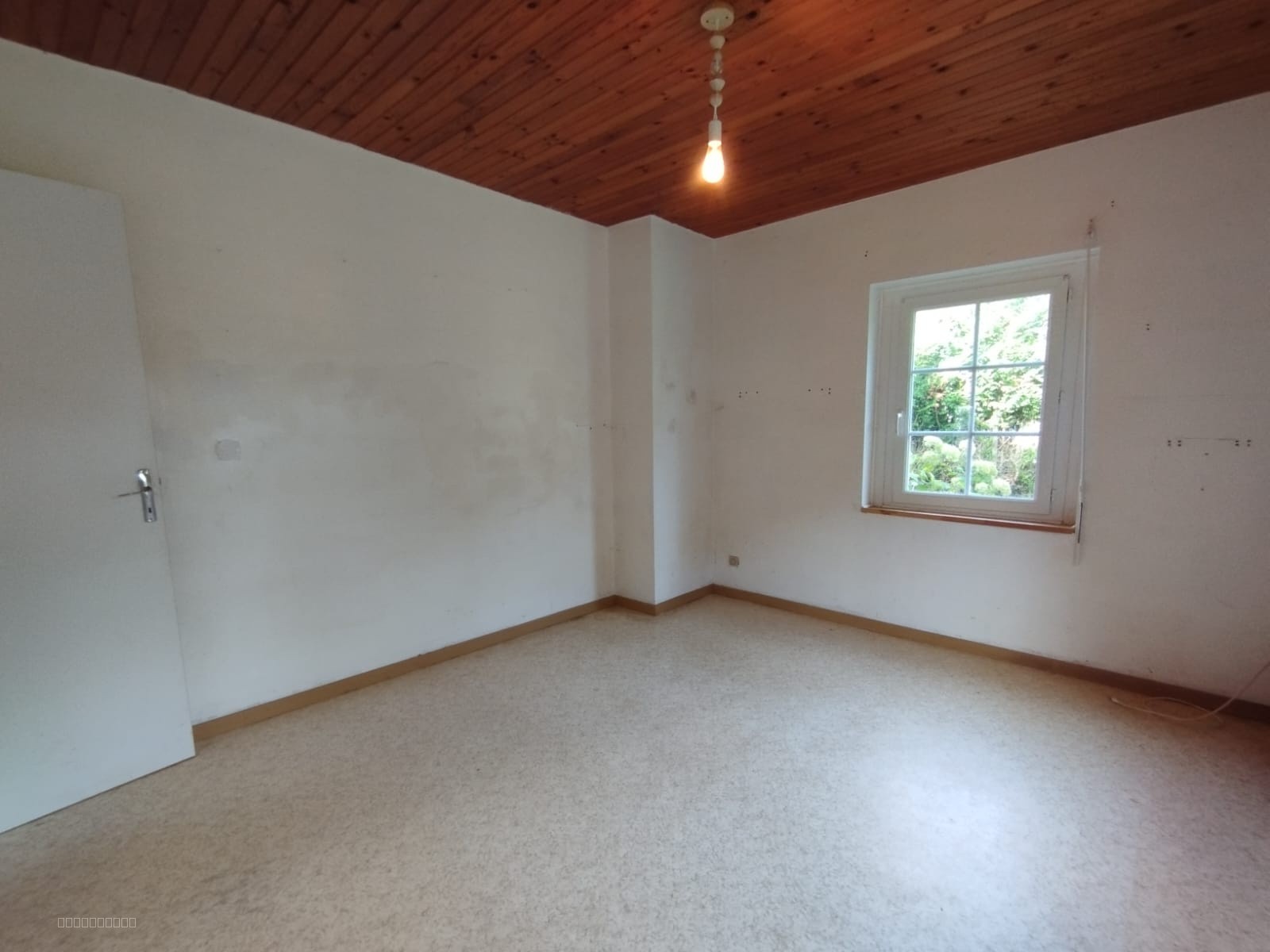 Plain pied 3 chambres proche bourg — photo 10