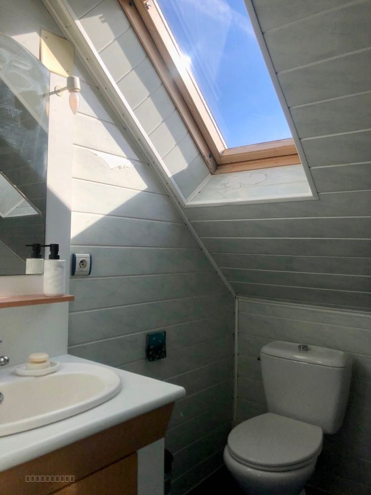 ENSEMBLE LOCAL COMMERCIAL AVEC LOGEMENT CENTRE-BOURG — photo 12
