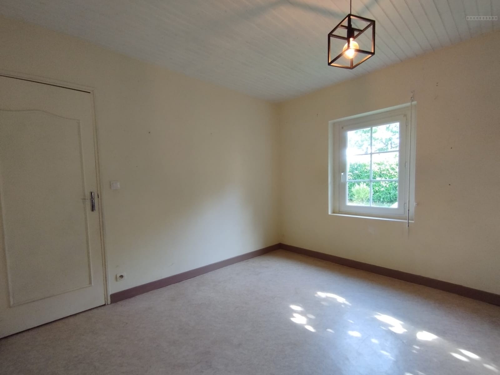 Plain pied 3 chambres proche bourg — photo 9