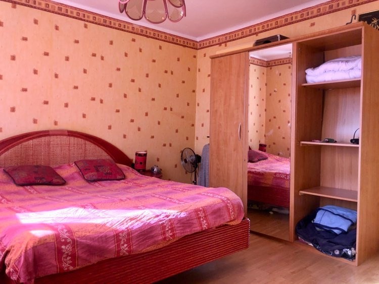 MAISON DE VILLAGE  DE 255 M2 AVEC JARDIN — photo 5