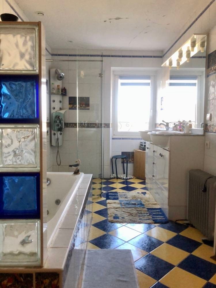 MAISON DE VILLAGE  DE 255 M2 AVEC JARDIN — photo 6