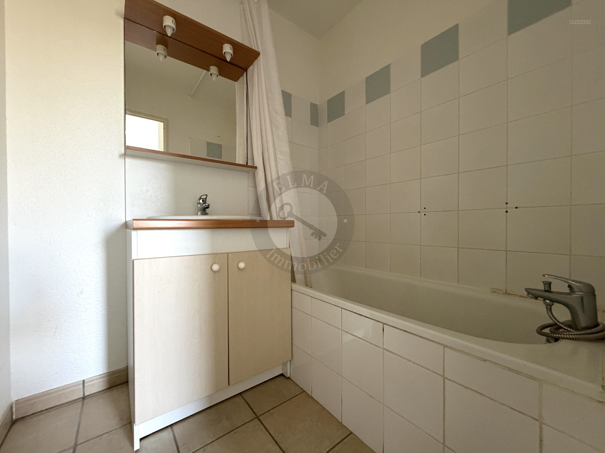 APPARTEMENT T2 DANS UN ENVIRONNEMENT CALME — photo 7