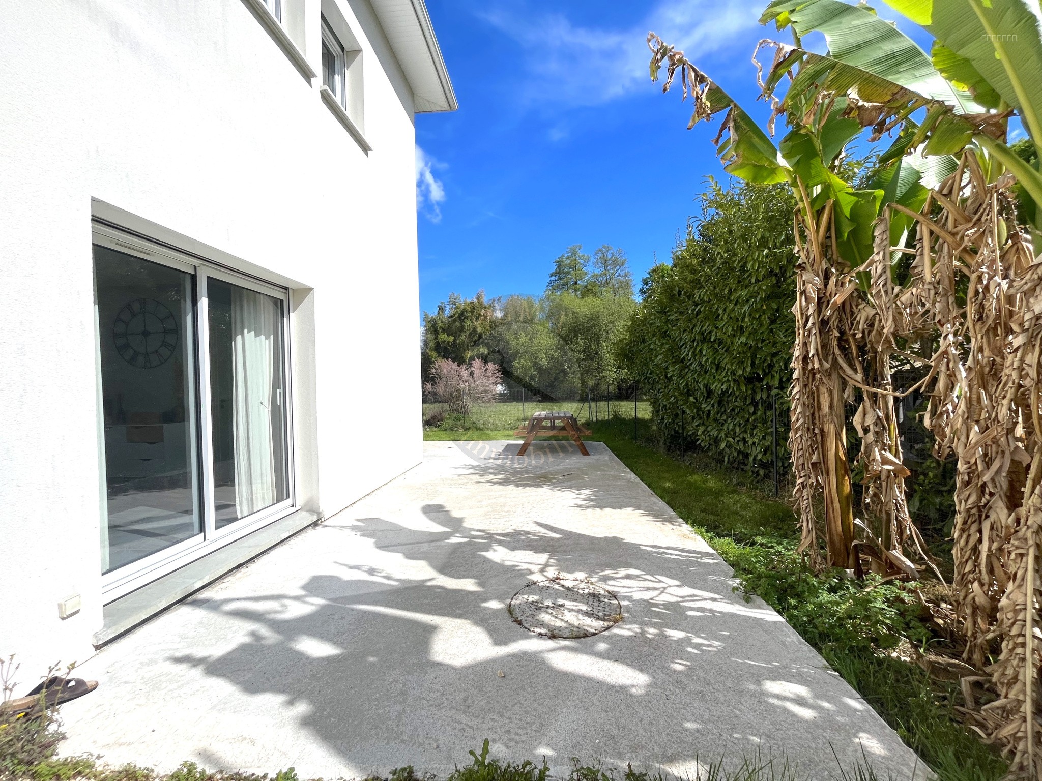 MAISON DANS UN QUARTIER CALME — photo 11