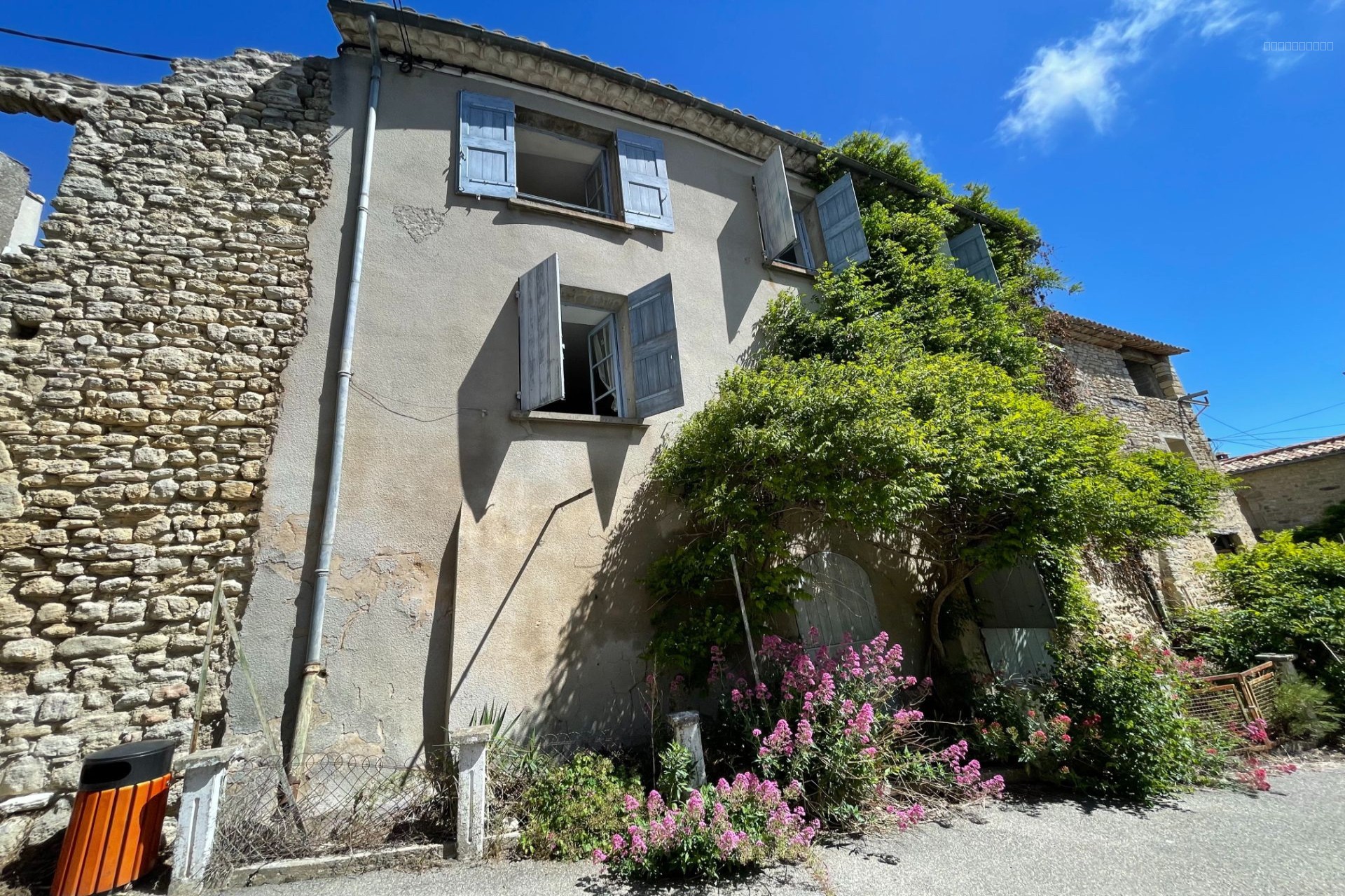 Luberon Maison de Hameau 4 chambres,  garage et dépendance — photo 3