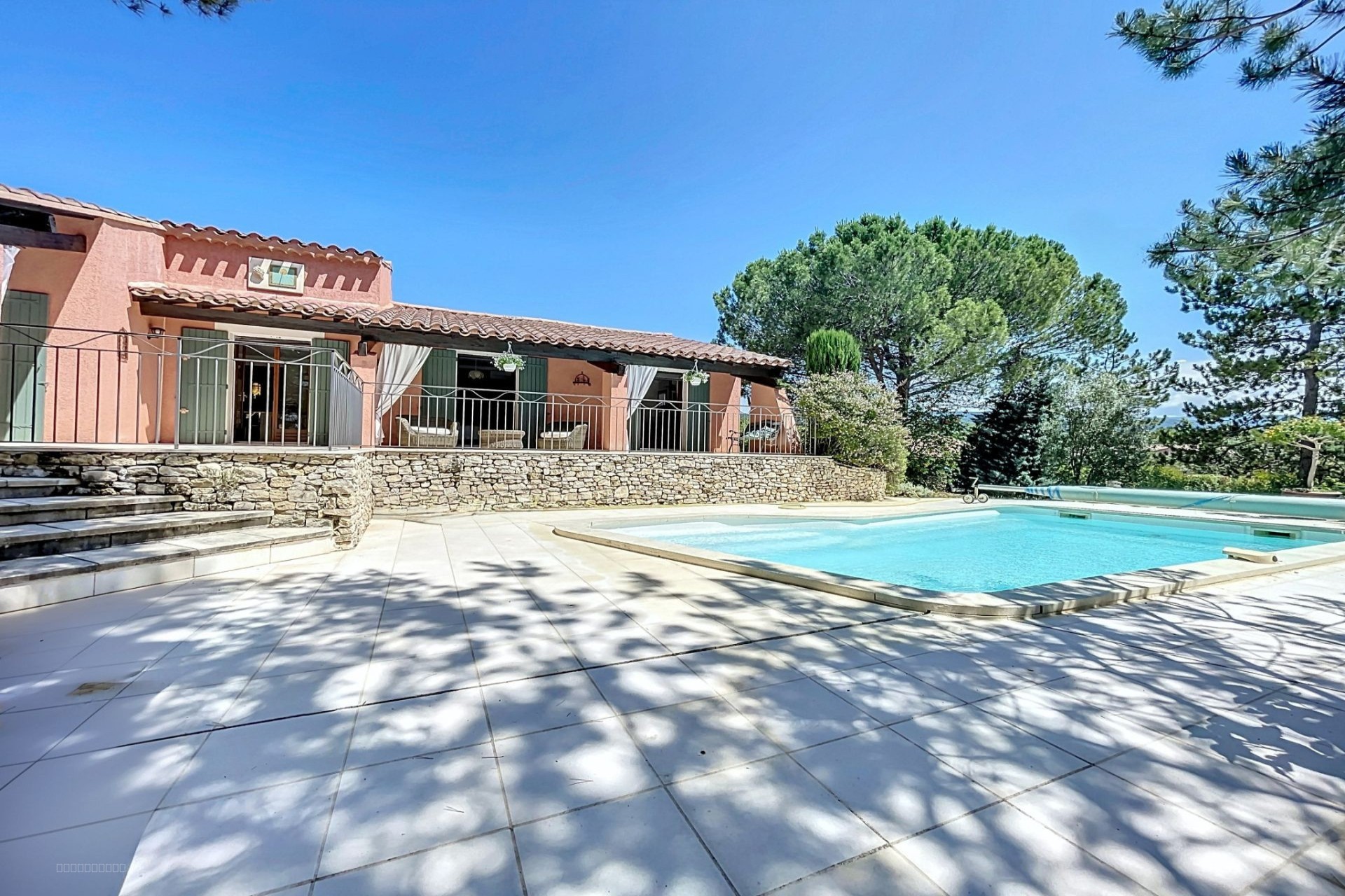 maison St saturnin les apt — photo 12