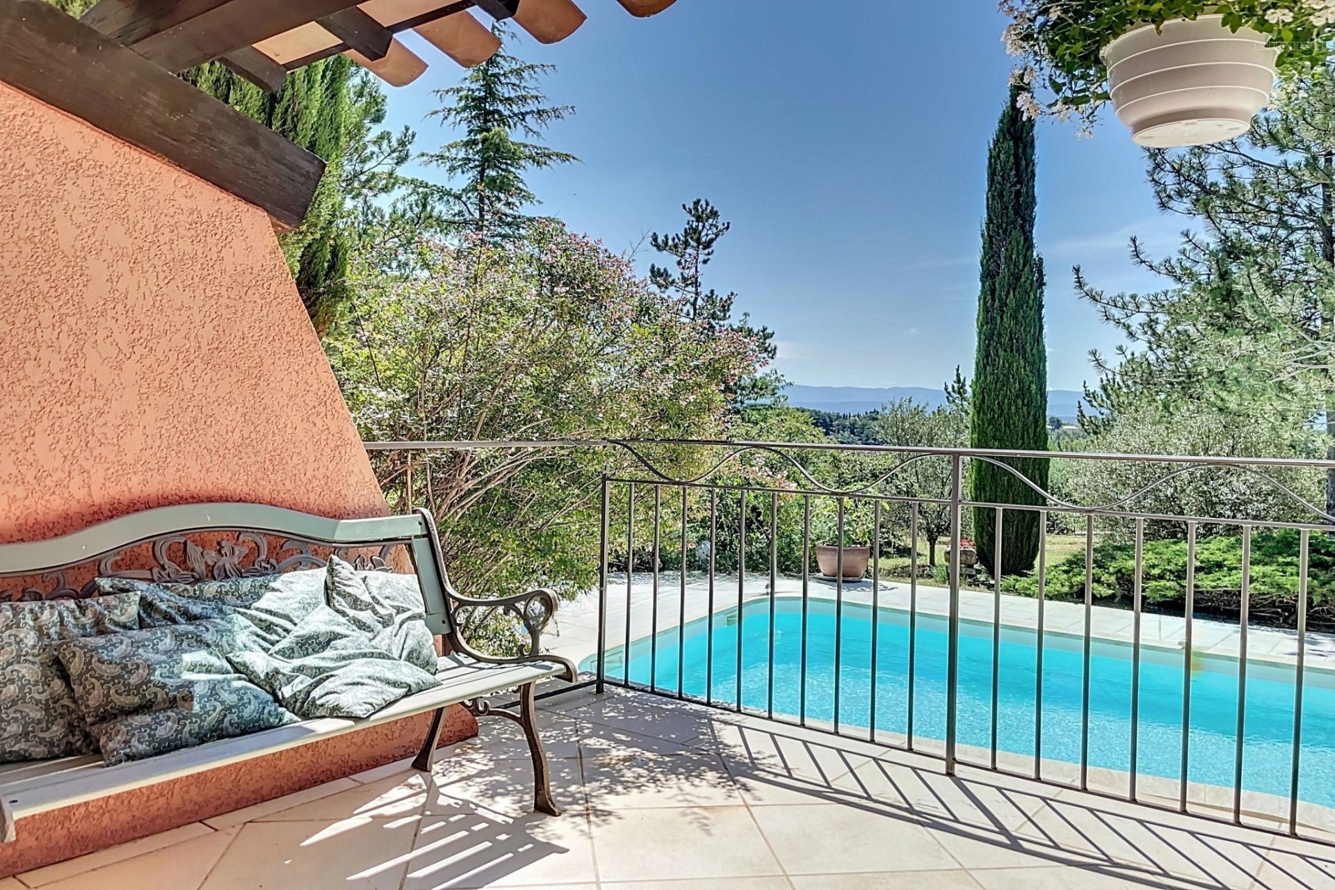 maison St saturnin les apt — photo 19