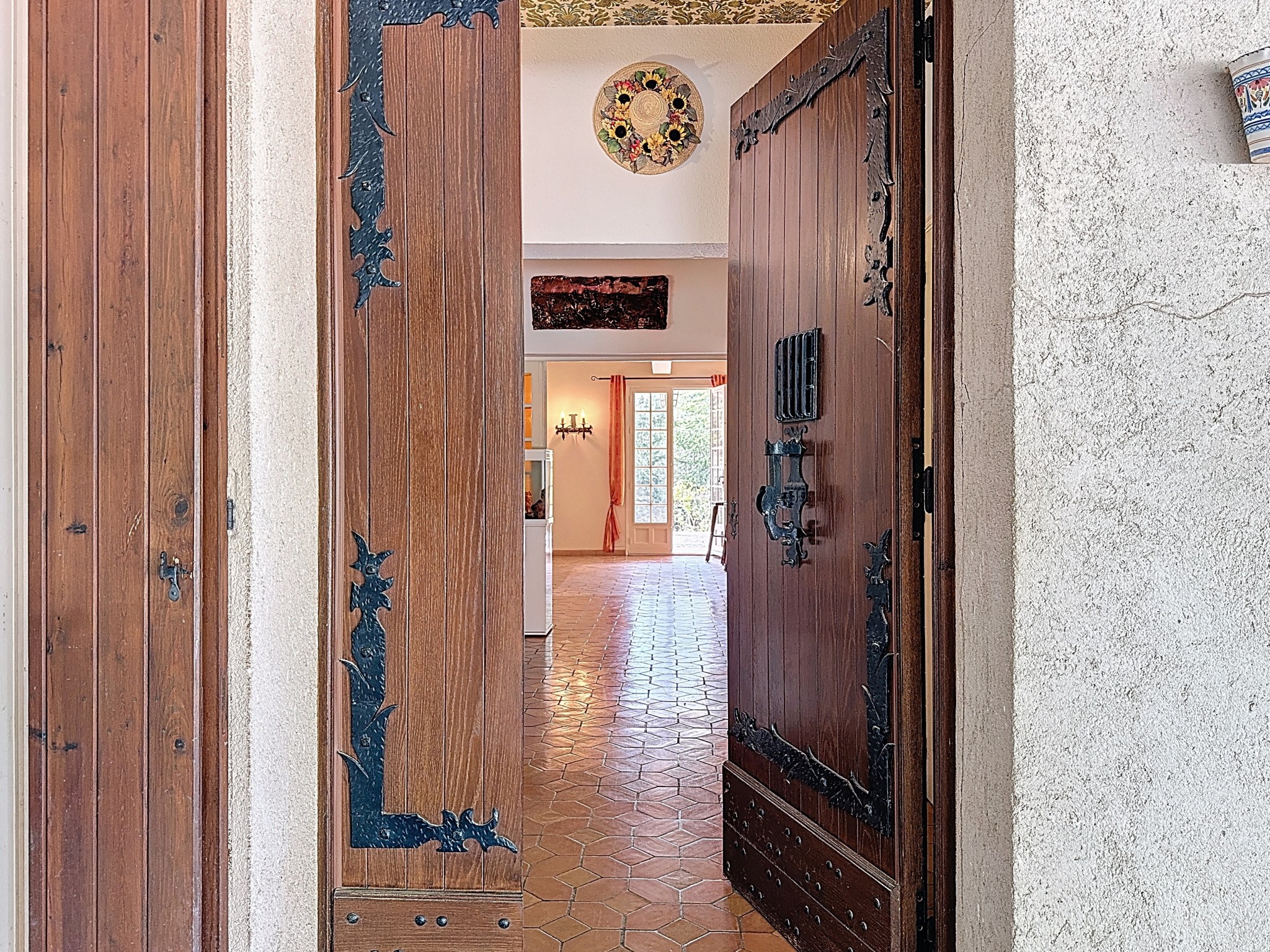 Luberon ? Grande Villa typique des années 70, sur — photo 8