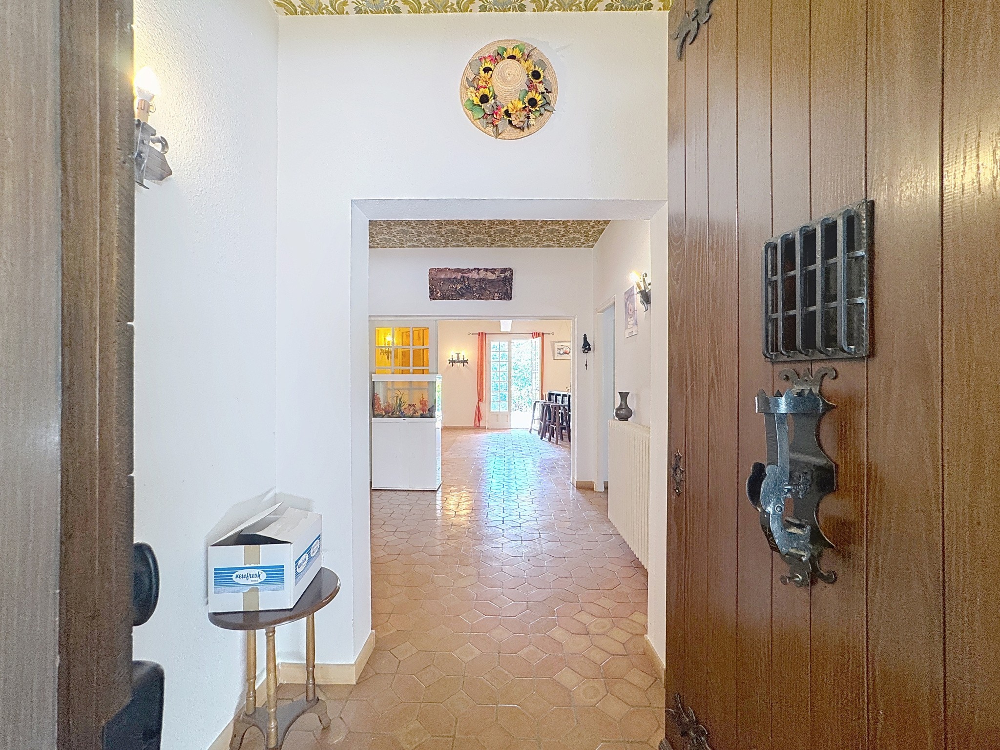 Luberon ? Grande Villa typique des années 70, sur — photo 9