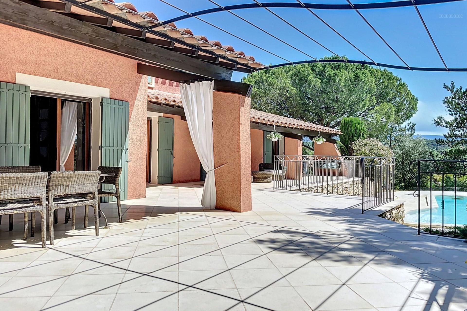 maison St saturnin les apt — photo 5