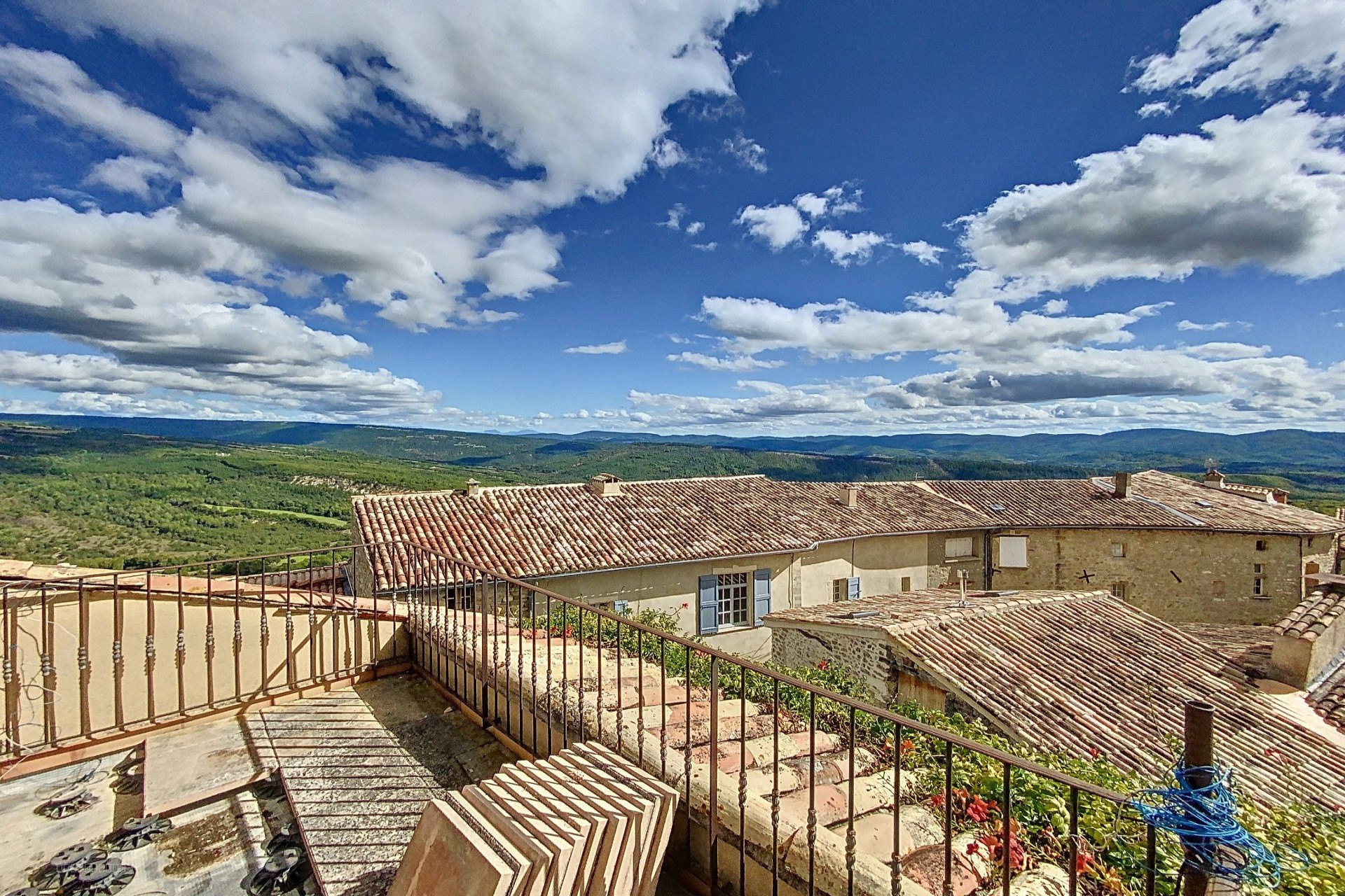 Luberon Maison de Hameau 4 chambres,  garage et dépendance — photo 4