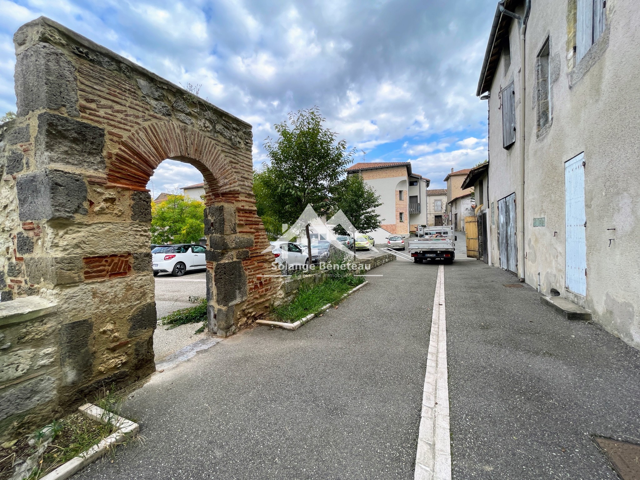 Ancien Bâtiment en pierre à restaurer de 90m2. — photo 4