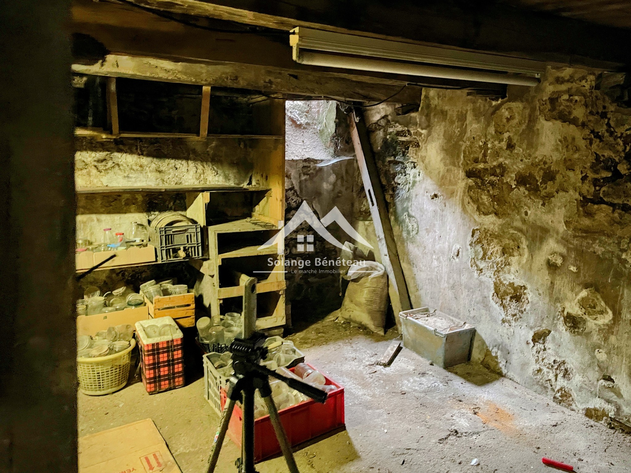 Ancien Bâtiment en pierre à restaurer de 90m2. — photo 7