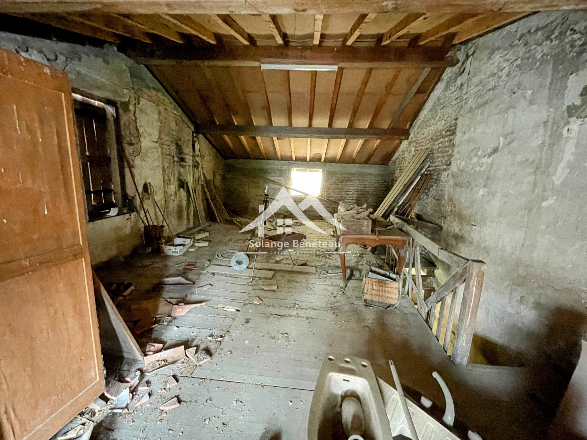 Ancien Bâtiment en pierre à restaurer de 90m2. — photo 8