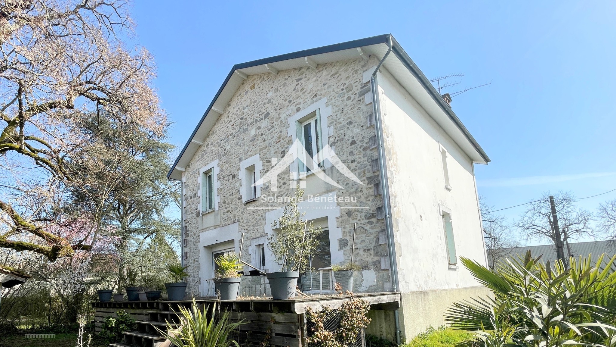 EXCLUSIVITE - Elegante demeure en pierre de 183m2 sur la voie verte proche du centre — photo 2