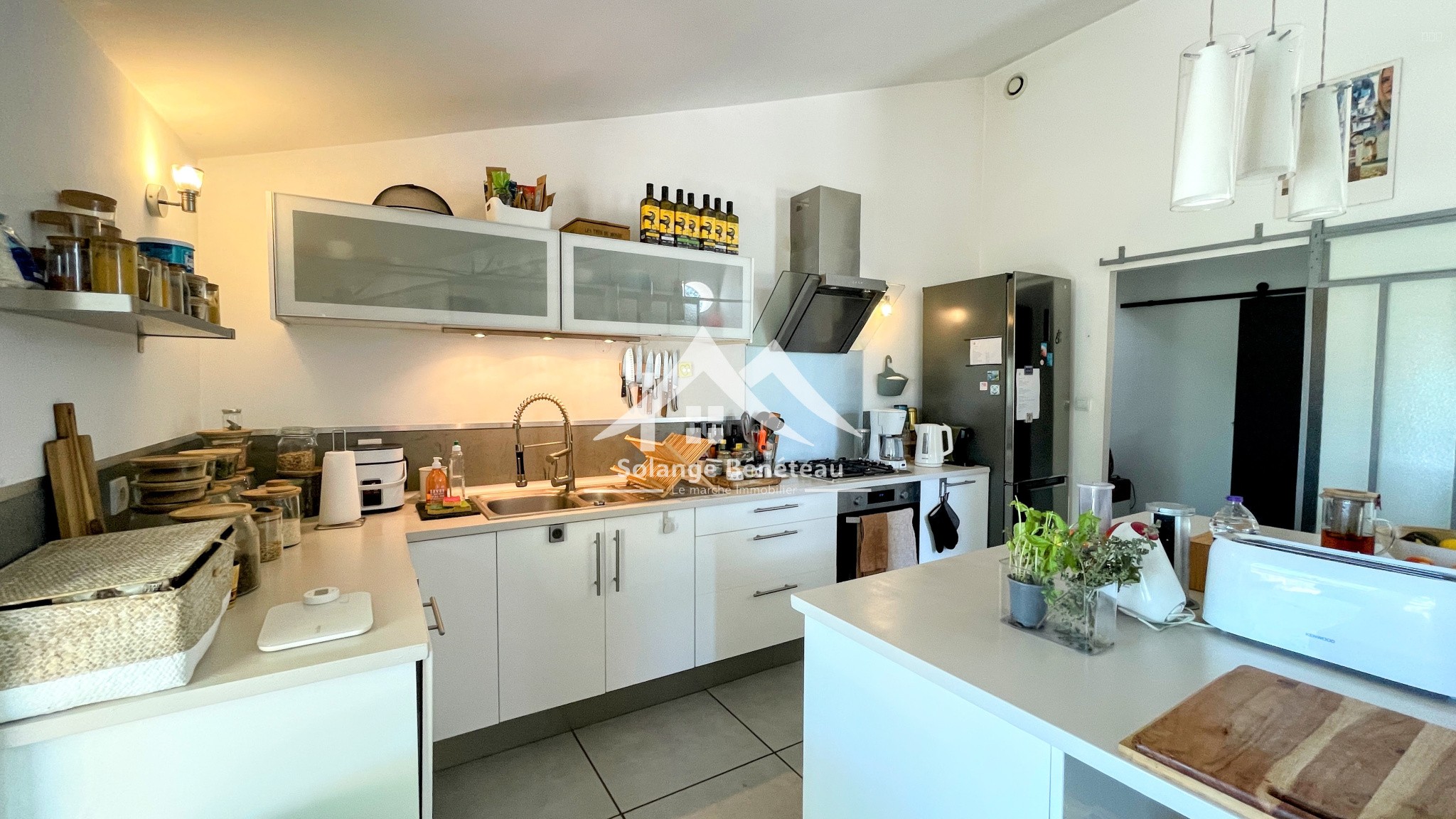 Maison de caractère rénovée   260 m2 • 5 ch. dont suite • séjour/cuisine 70 m2+ • parc clos 6 900 m2 — photo 5