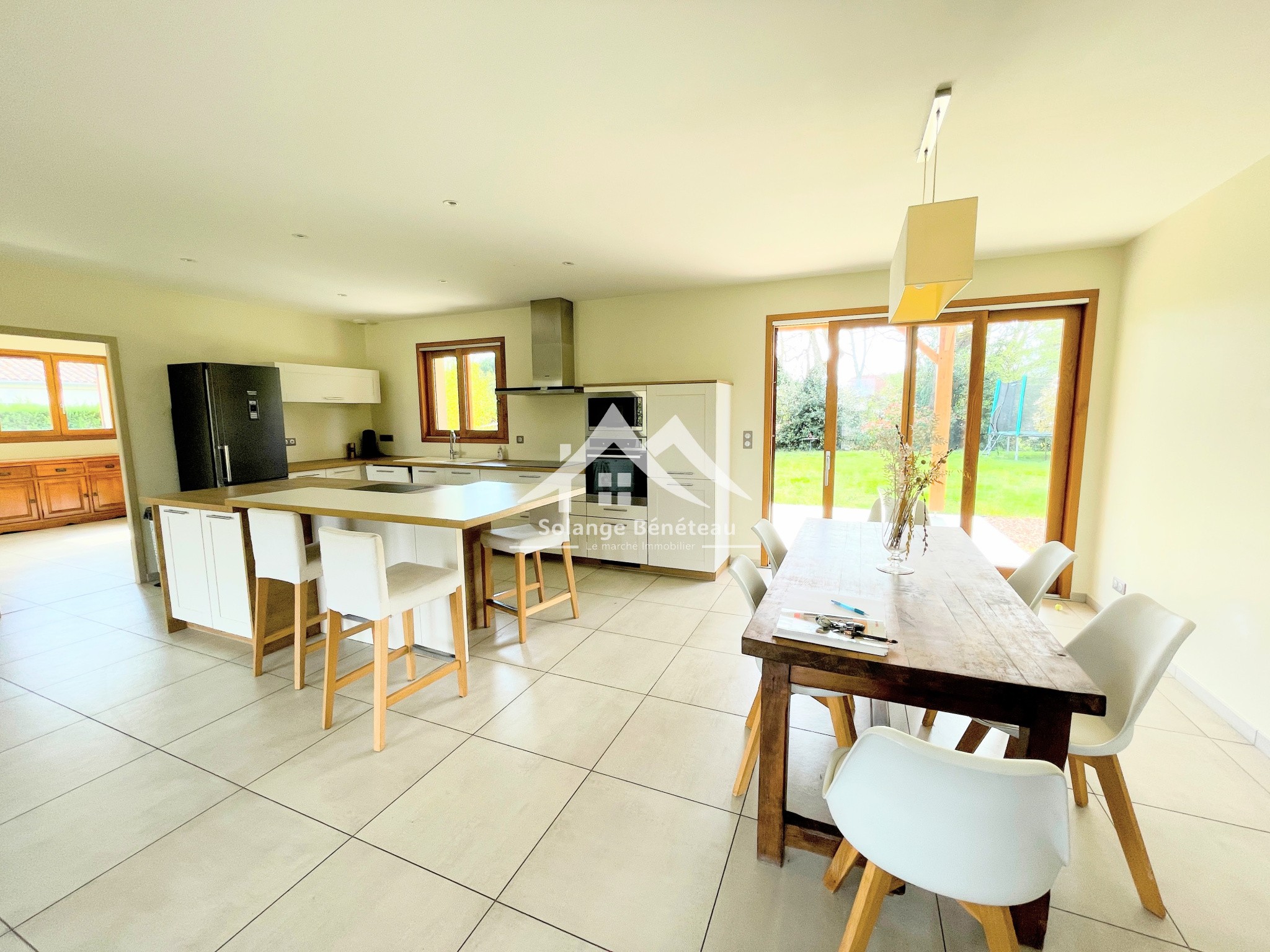 Maison traditionnelle de 157m2 de plain-pied au cœur de Houeilles. — photo 3