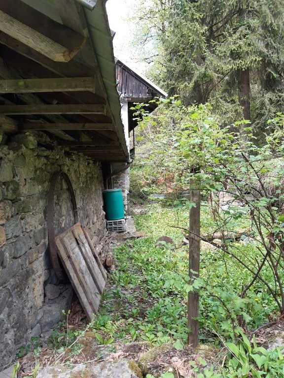 Chalet à rénover avec mezzanine à Albiez Montrond — photo 4