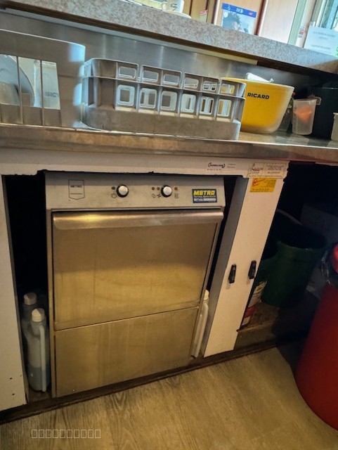 En exclusivité, bar restaurant à Fontaine — photo 12