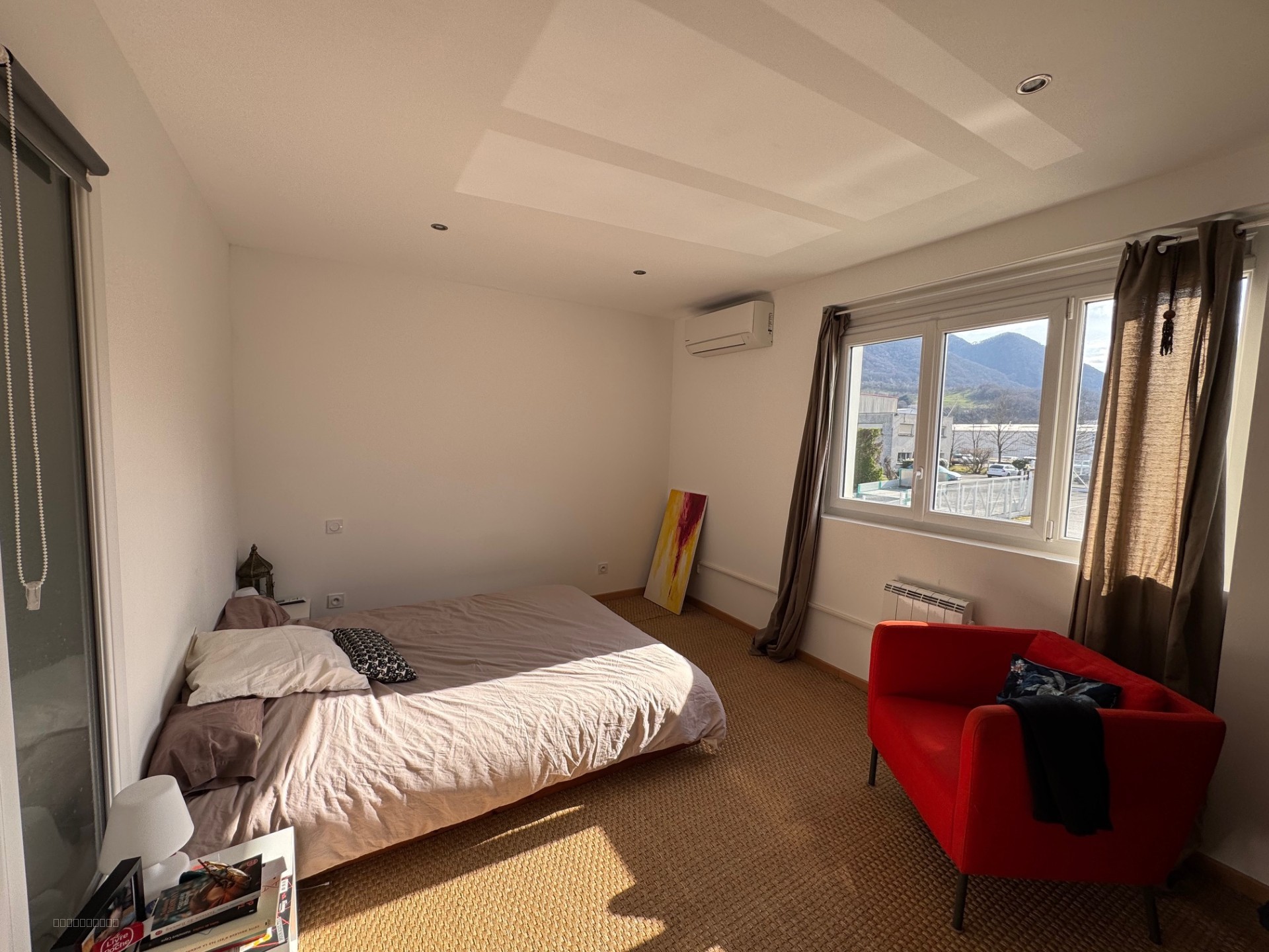 A Vif, spécial investisseur appartement de 178m2 et un bâtiment de  551m2 — photo 4