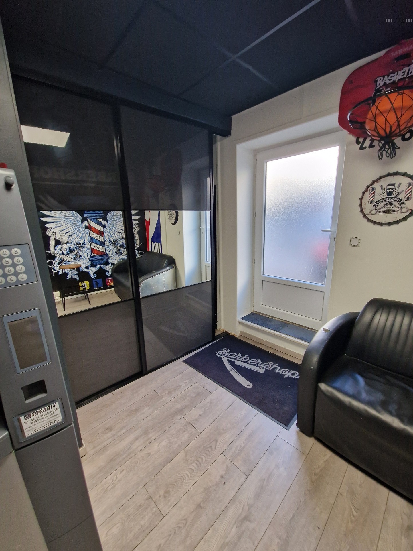 Local commercial 43 m2 Valence — photo 5