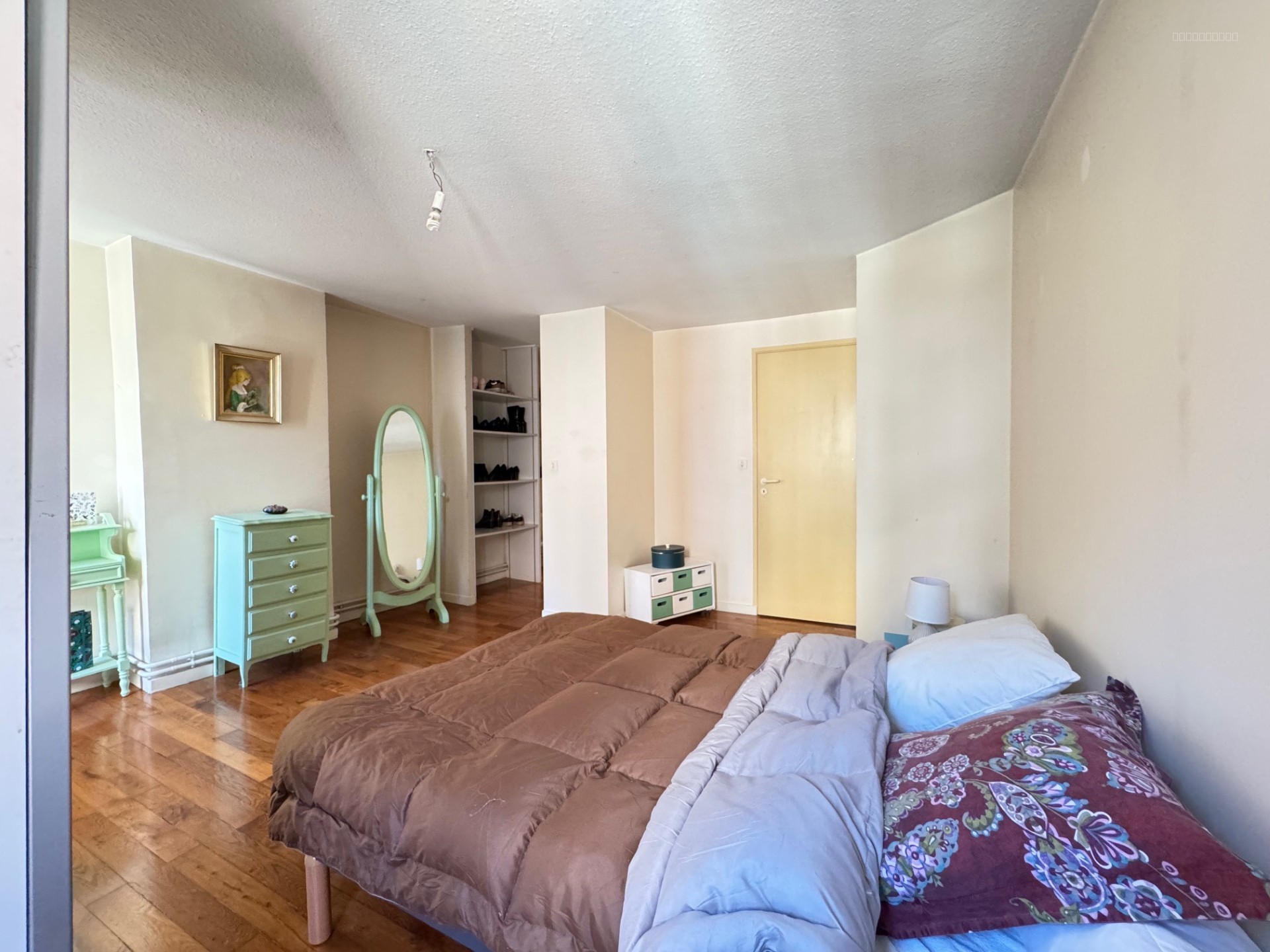 ideal investiseur de 5 Pieces au centre de Voiron de 150m2 divisible en deux logement — photo 9