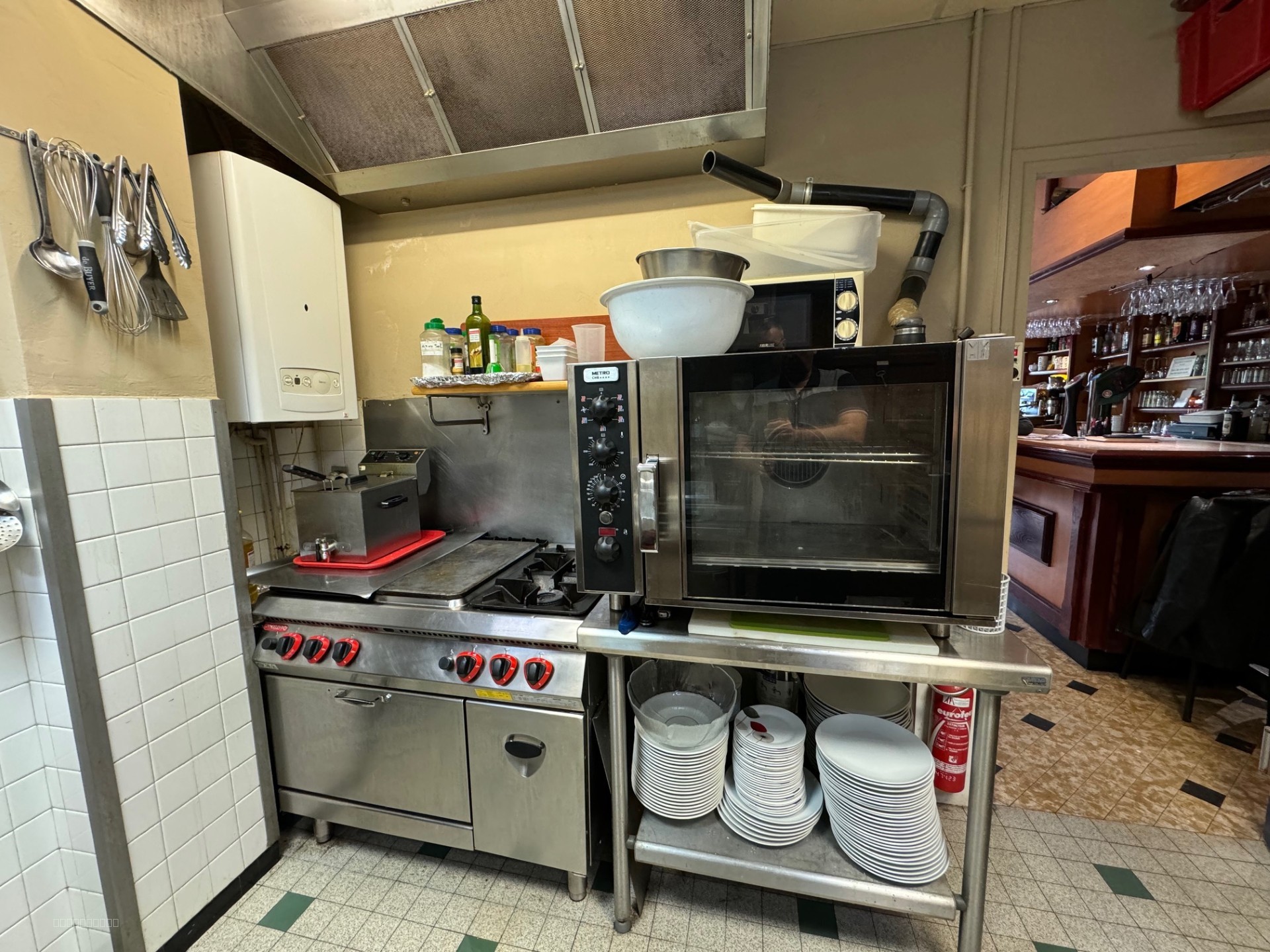 En exclusivité, bar restaurant à Fontaine — photo 20