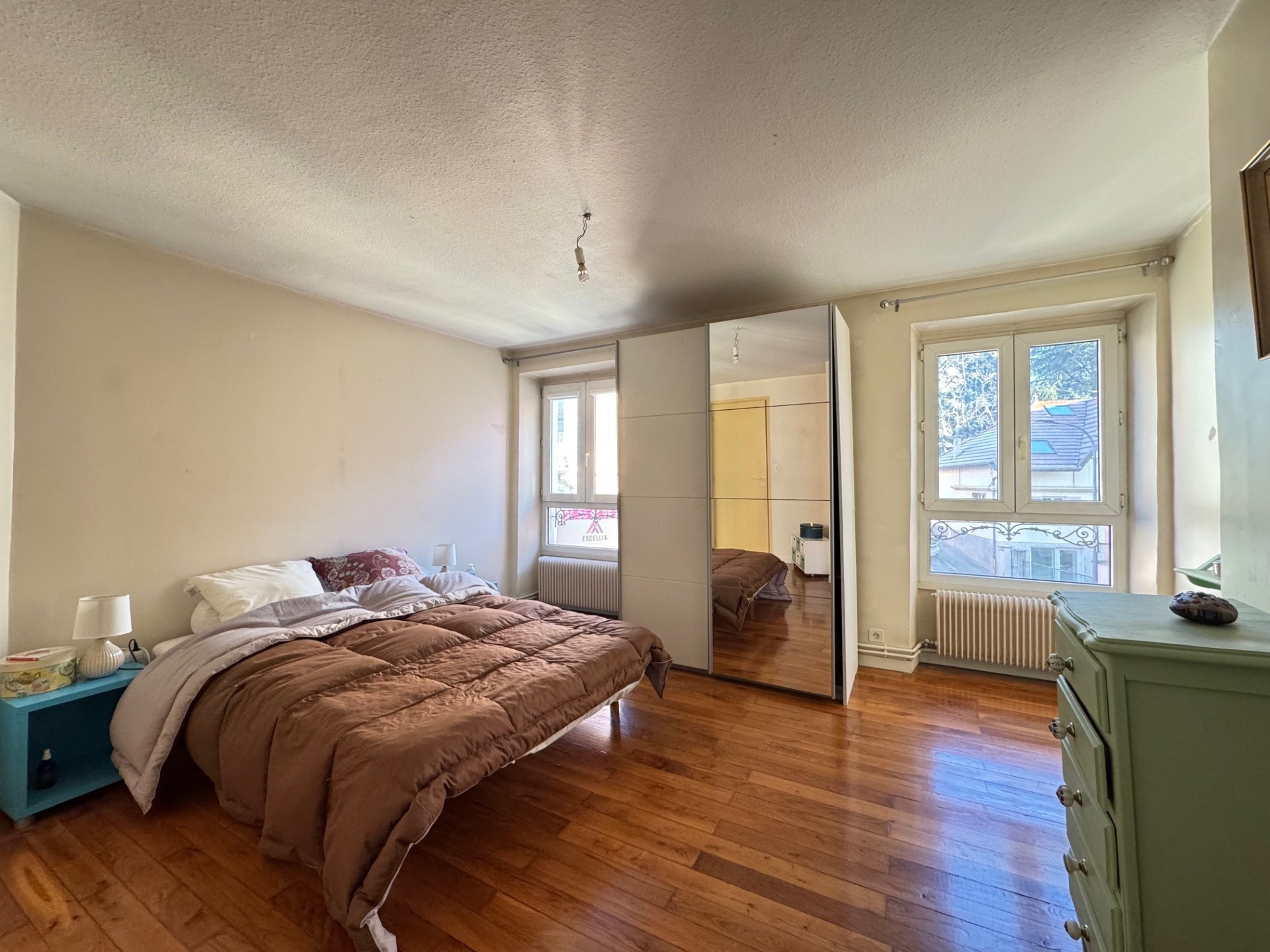ideal investiseur de 5 Pieces au centre de Voiron de 150m2 divisible en deux logement — photo 11