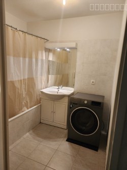 Appartement type 3 avec terrasse à St Martin le Vinoux — photo 3