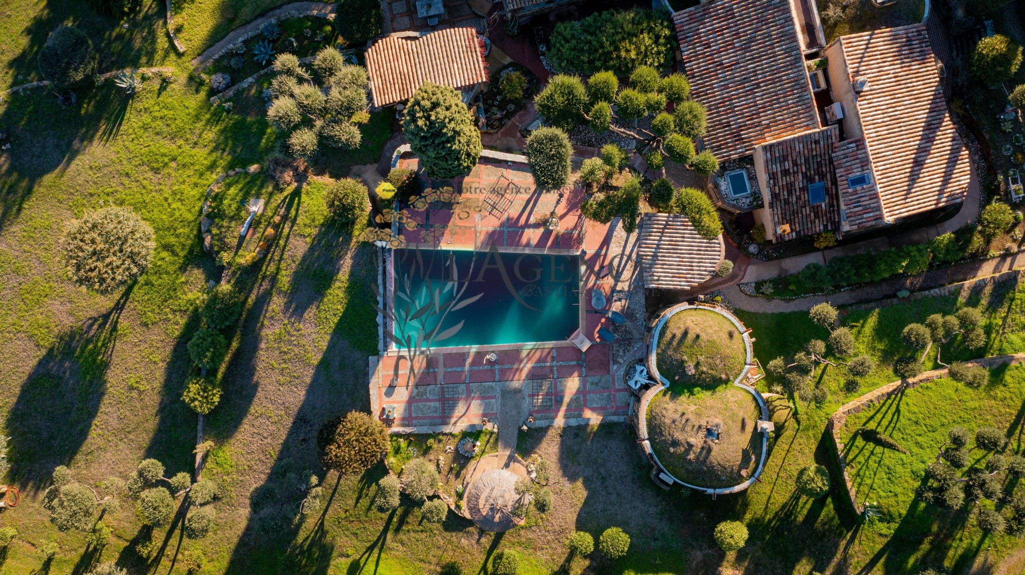 DOMAINE DE CARACTERE - SAINT-FLORENT — photo 2